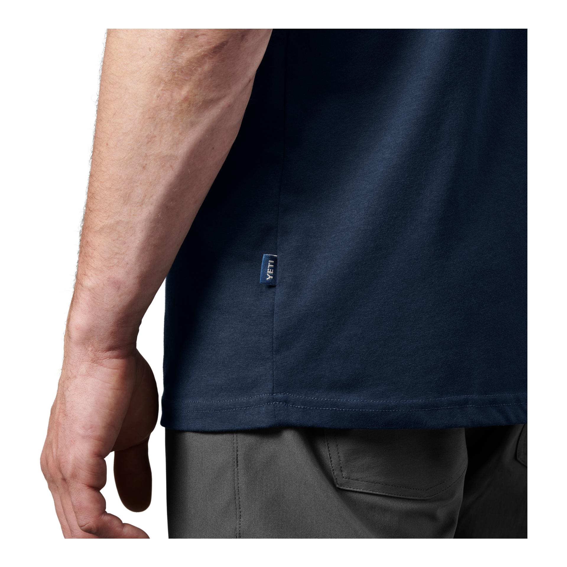 Logo Badge Short Sleeve - T-Shirt - Produktbild 3