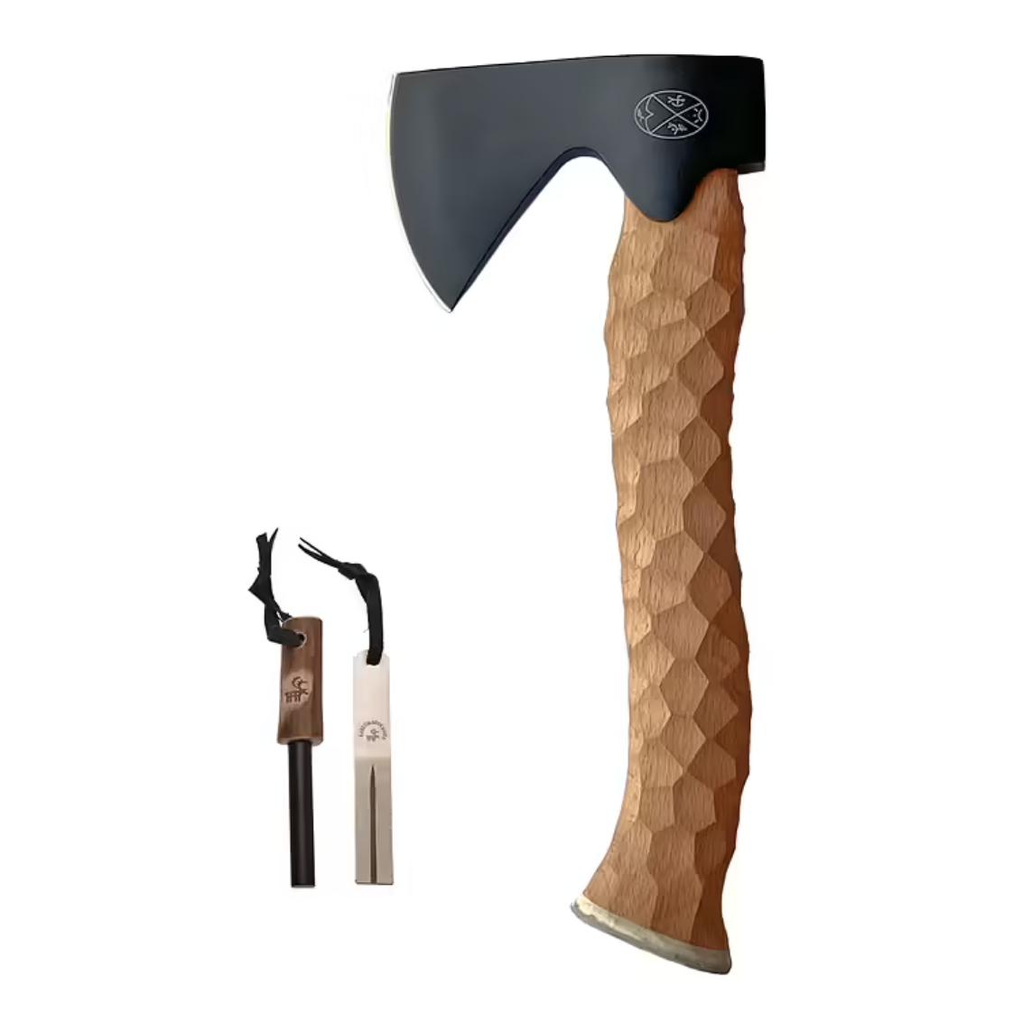 Metsämies Hätä - High Carbon L - Bushcraft Axt mit Diamantschleifstein, Feuerstahl und Lederscheide - Produktbild 5